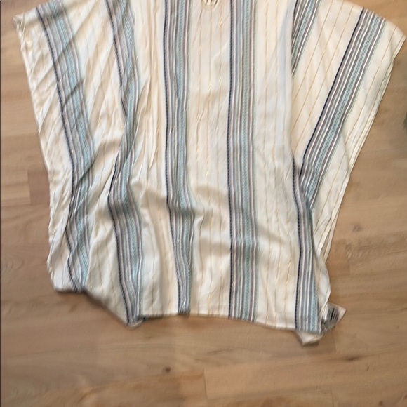 Shiraleah White and Blue Striped Kaftan - Picture 6 of 6